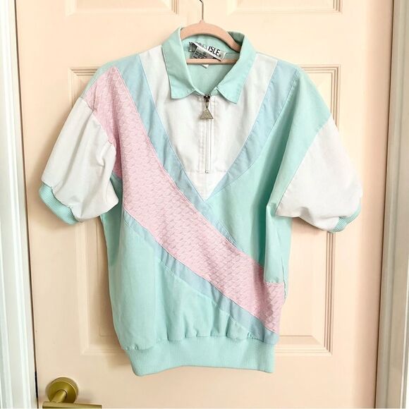Vintage Tops - $5 SALE Pastel Casual Isle pullover